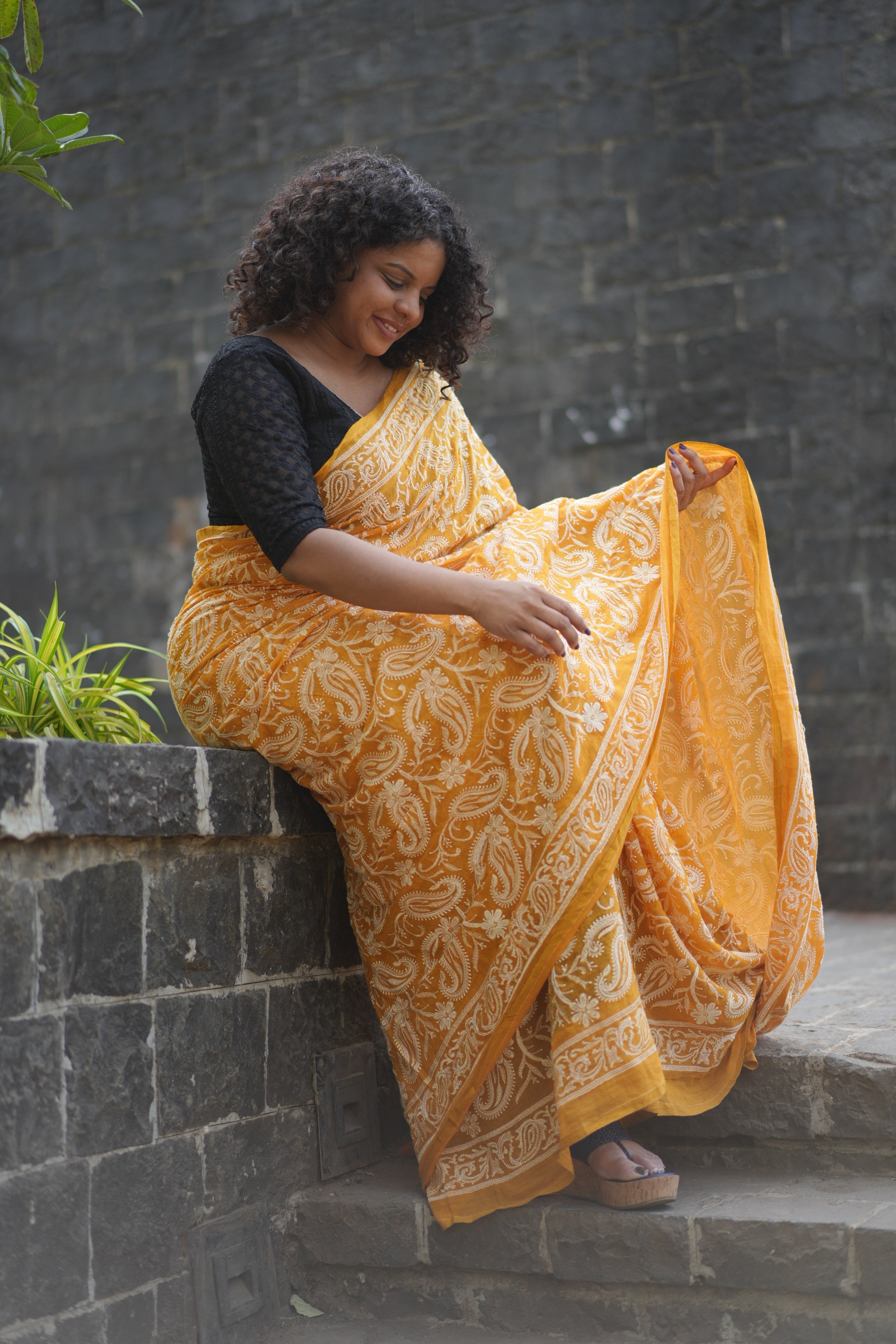Handwoven Chikankari Embroidery on Mulcotton Saree