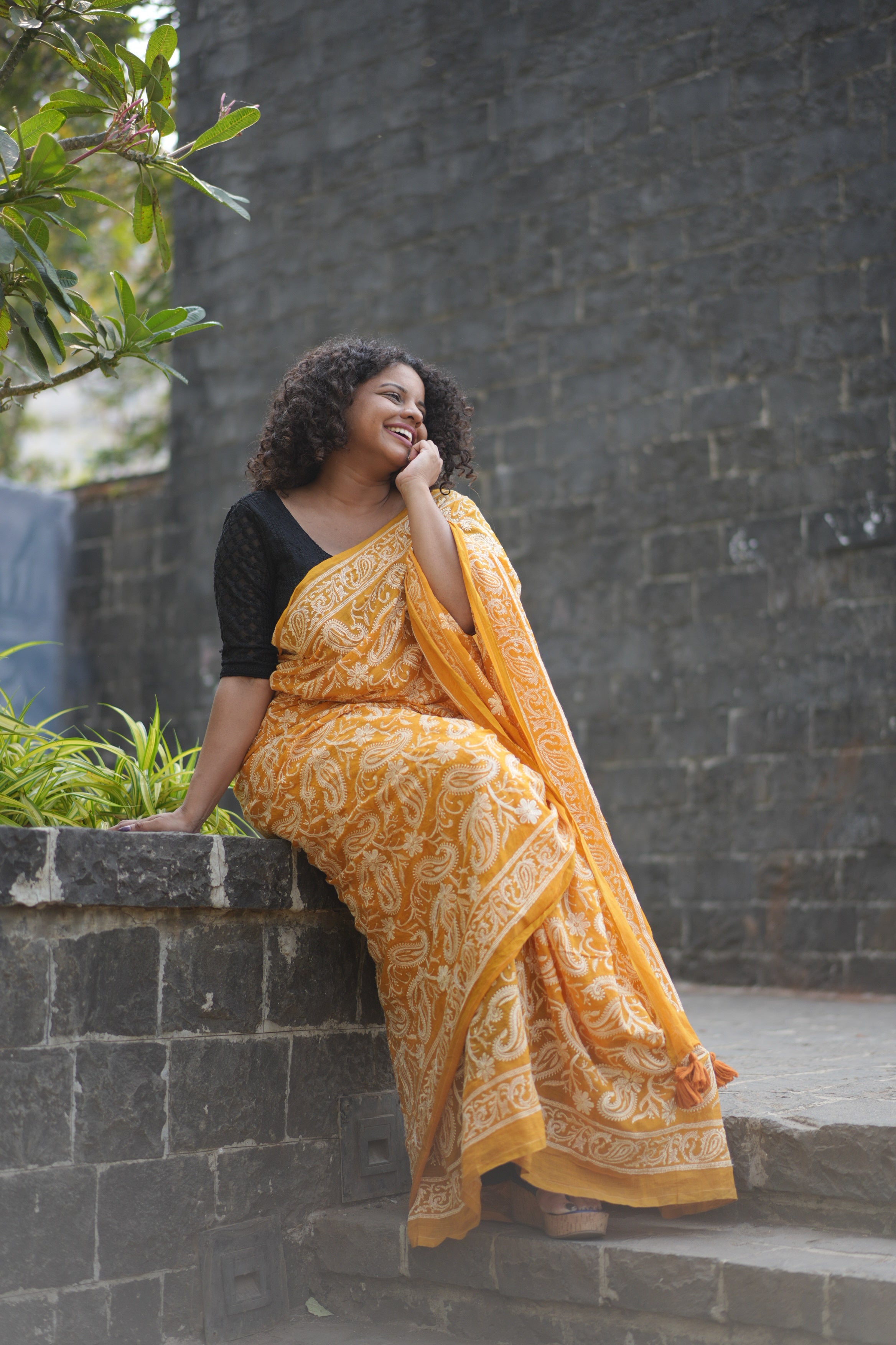 Handwoven Chikankari Embroidery on Mulcotton Saree